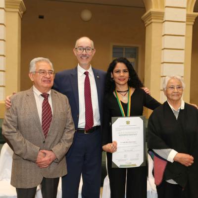 ENTREGA DE NOTAS AL SERVICIO UNIVERSITARIO Y AL CUMPLIMIENTO ADMINISTRATIVO