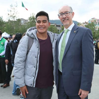Honramos los símbolos que nos unen como mexicanos, arriamiento de bandera acompañado de integrantes del Gabinete Universitario 26/oct/23