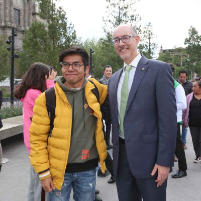 Honramos los símbolos que nos unen como mexicanos, arriamiento de bandera acompañado de integrantes del Gabinete Universitario 26/oct/23