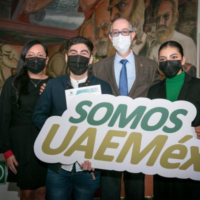 Entrega de Beca Universal para estudiantes de educación media superior “Benito Juárez”