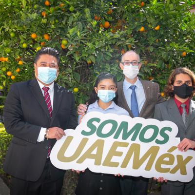 Entrega de Beca Universal para estudiantes de educación media superior “Benito Juárez”