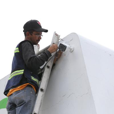 Toluca, México.- Instalación de cámaras de videovigilancia en la Facultad de Contaduría Unidad los Uribe. Junio de 2022. 