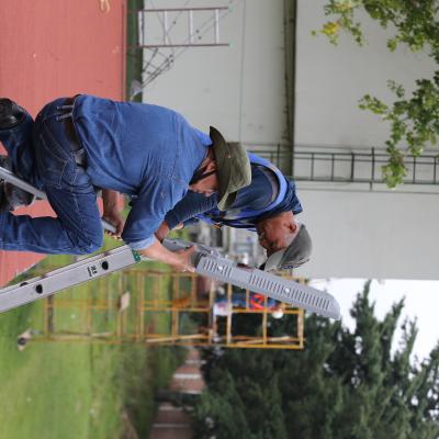 Toluca, México.- Instalación de luminarias Facultad de Contaduría unidad Los Uribe. Junio de 2022. 