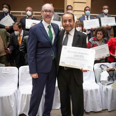 Entrega de Reconocimientos por 25, 30, 35 años y más de Servicio Académico Laboral de la FAAPAUAEM.