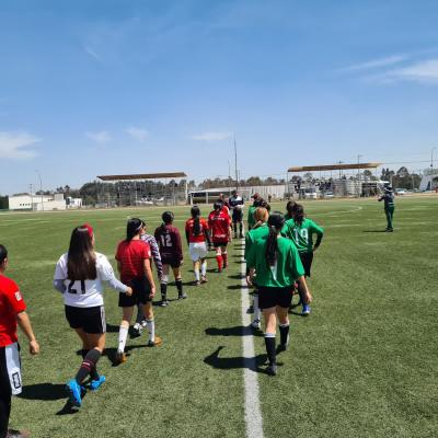 Encuentro de Futbol Asociación femenil 