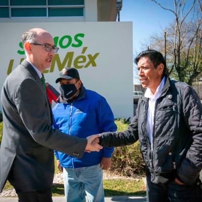 En el municipio de Atlacomulco, el rector encabezó el primer informe de actividades del director del Centro Universitario Atlacomulco, Nephtalí Romero Navarrete
