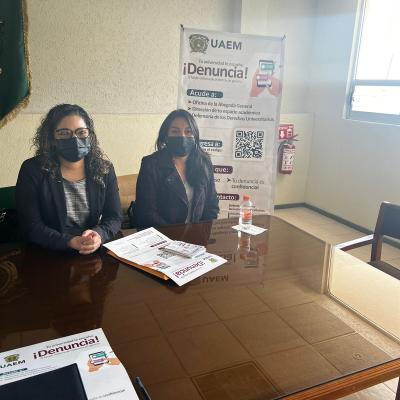 Integrantes de la Oficina de la Abogada General visitaron el Plantel 