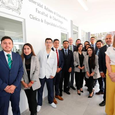 Carlos Eduardo Barrera Díaz, entregó la ampliación en segundo nivel, de la Clínica de Endodoncia de la Facultad de Odontología.